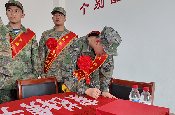 看望新兵5.jpg